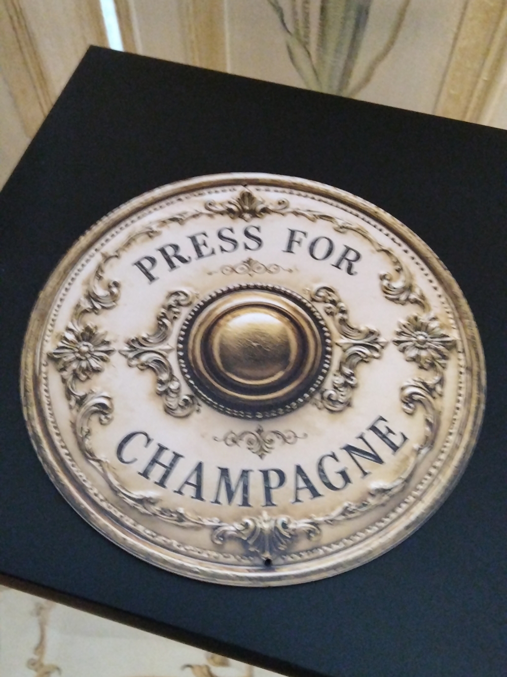 Vintage-Style 'Press for Champagne' Decorative Button Sign - Cream & Gold